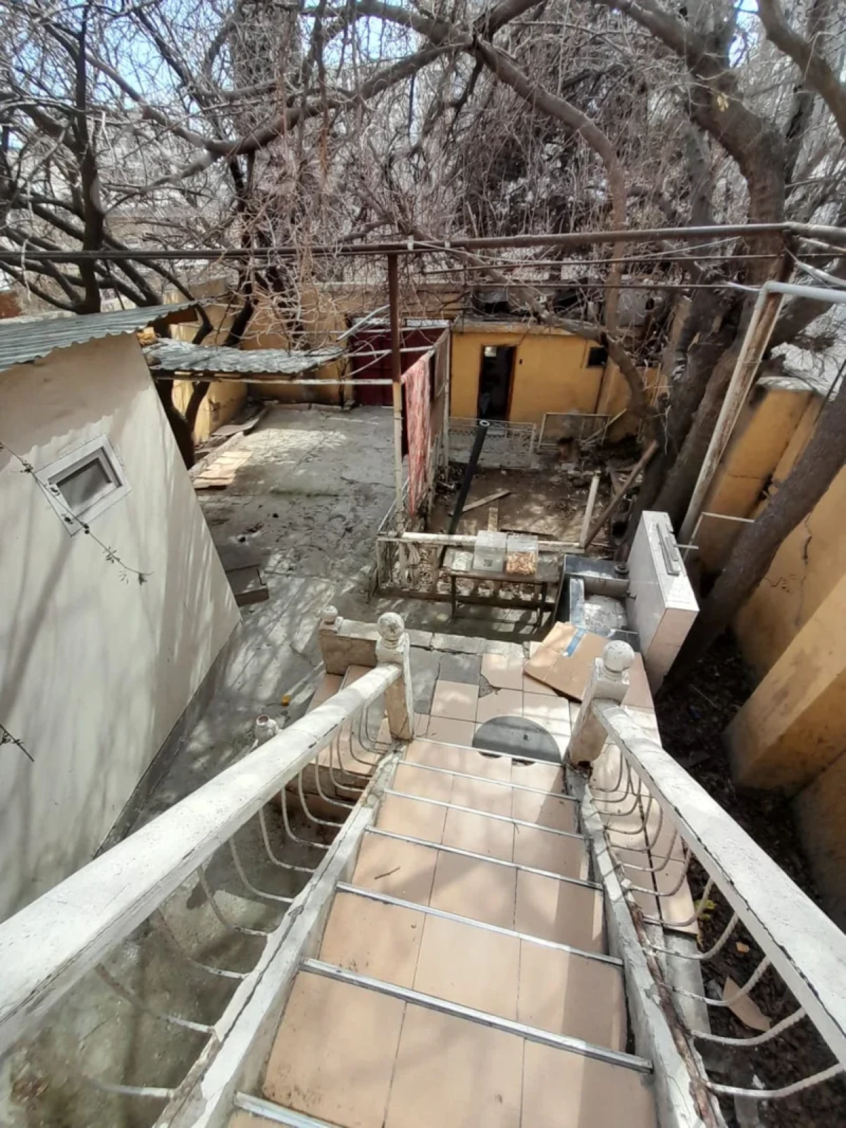 Kirayə verilir mənzil 200 m²