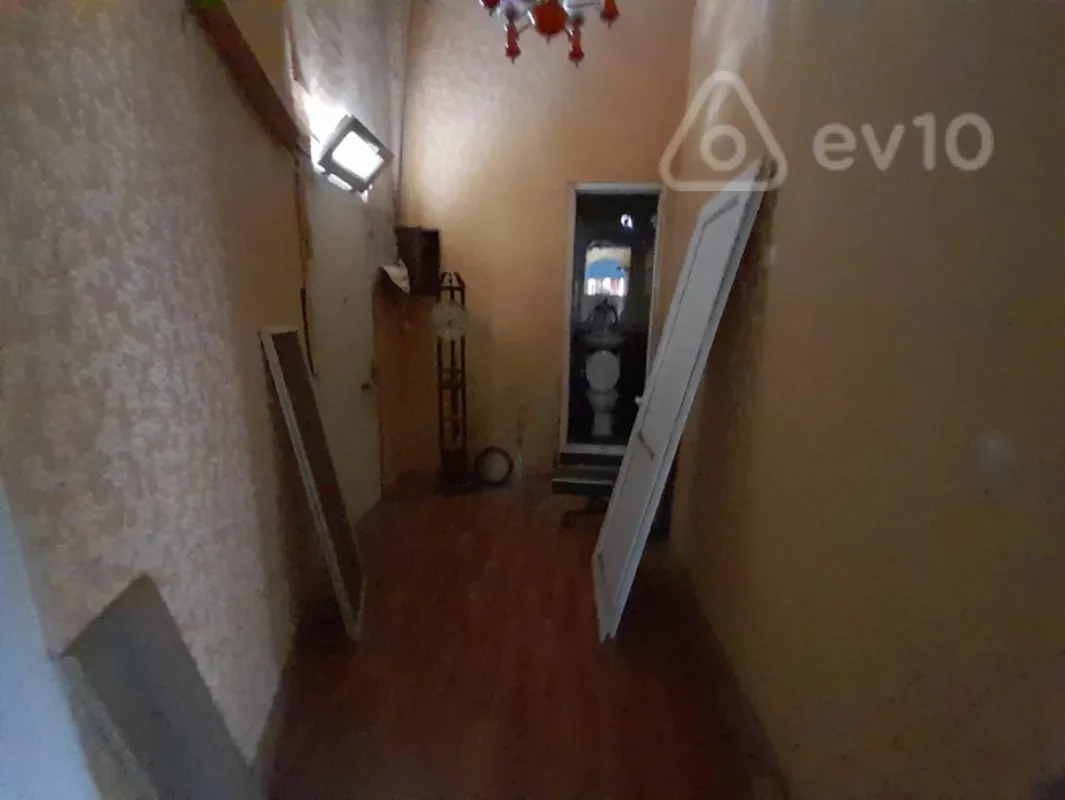 Kirayə verilir mənzil 200 m²