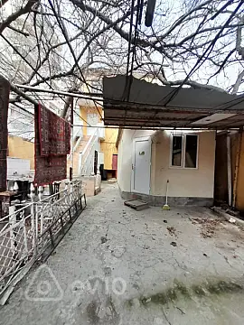 Kirayə verilir mənzil 200 m²