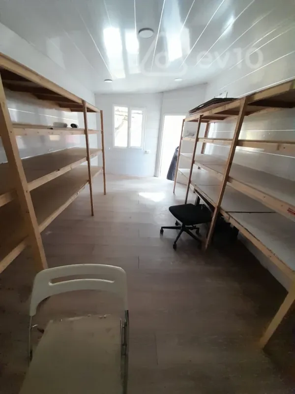 Kirayə verilir mənzil 200 m²