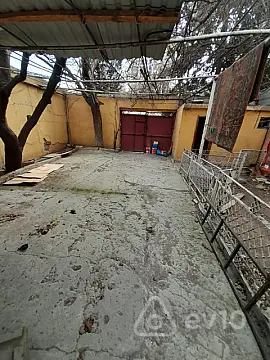 Kirayə verilir mənzil 200 m²