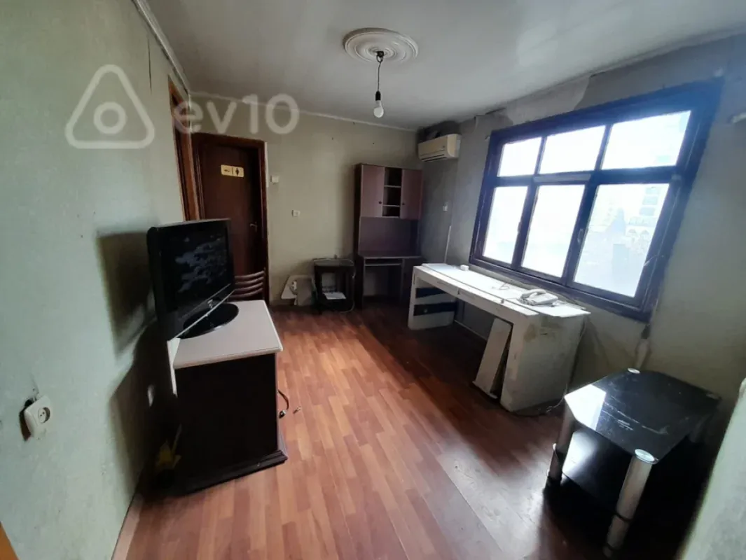 Kirayə verilir mənzil 200 m²