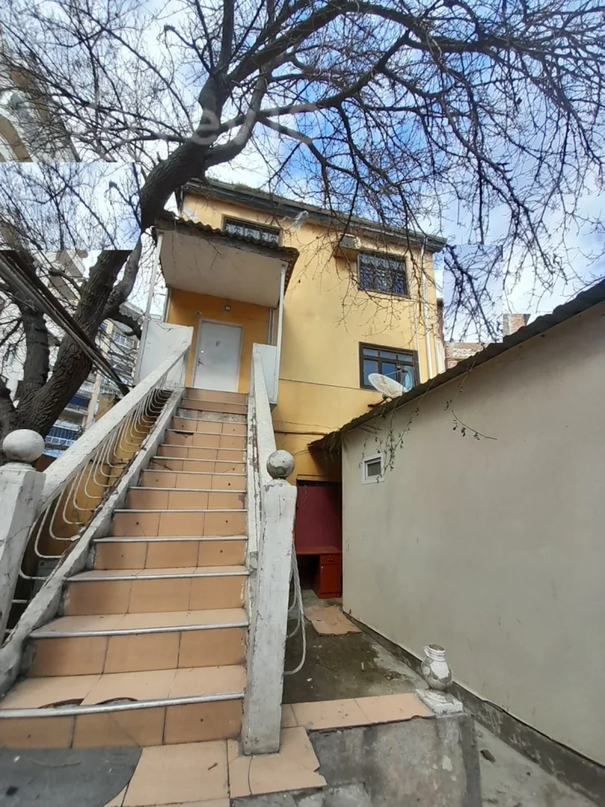 Kirayə verilir mənzil 200 m²