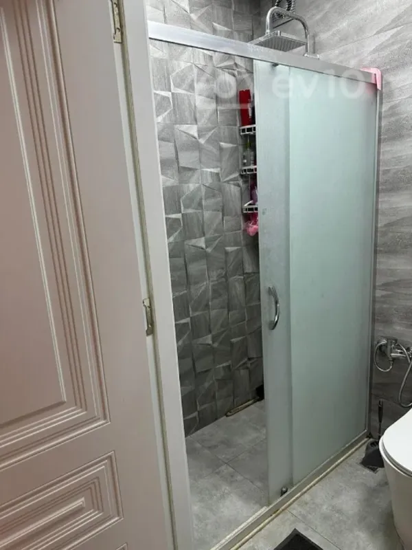 Kirayə verilir 2 otaqlı yeni tikili 55 m²