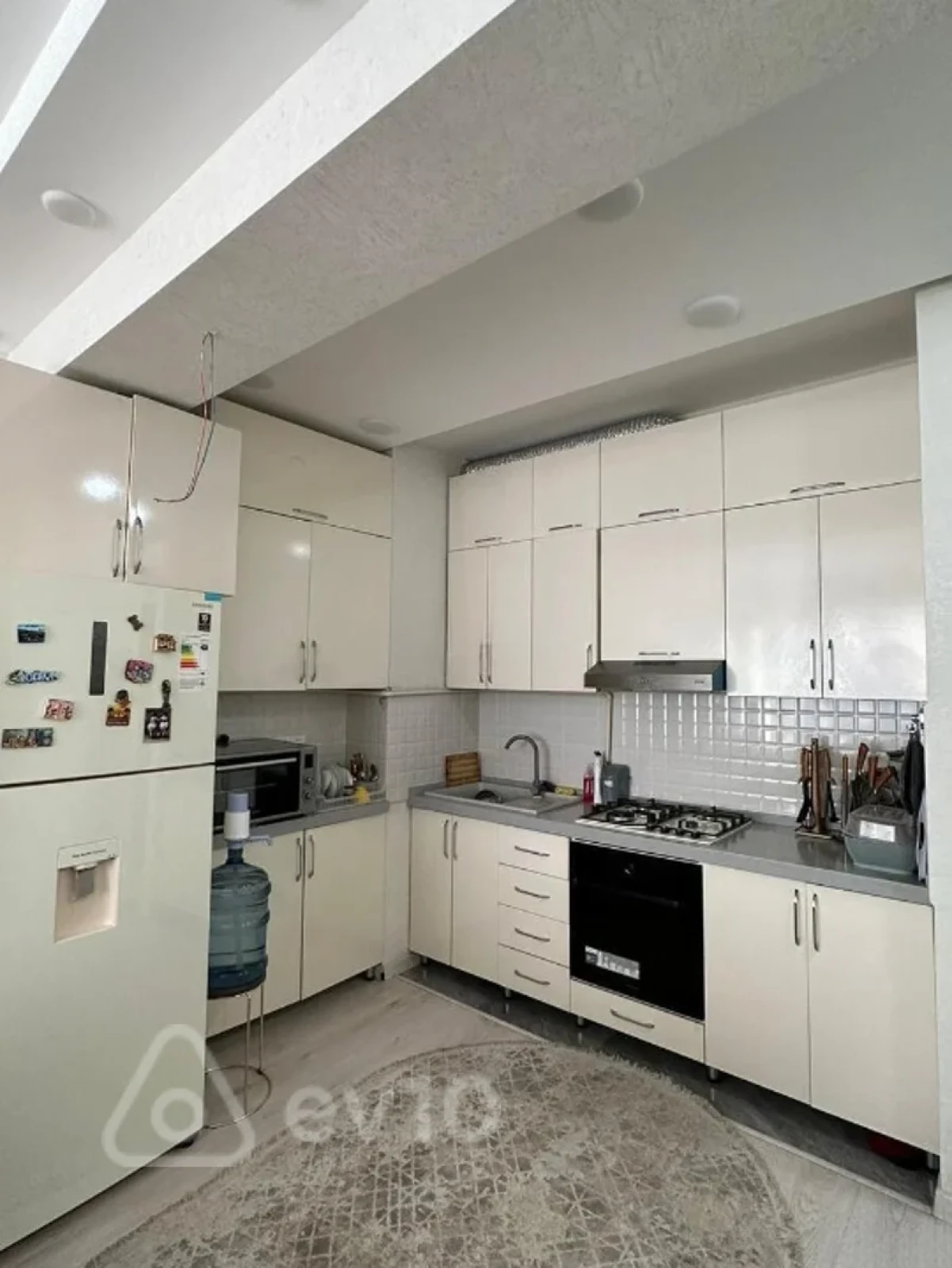 Kirayə verilir 2 otaqlı yeni tikili 55 m²
