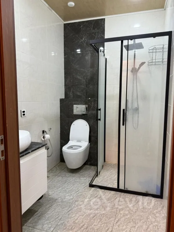 Kirayə verilir 2 otaqlı yeni tikili 65 m²