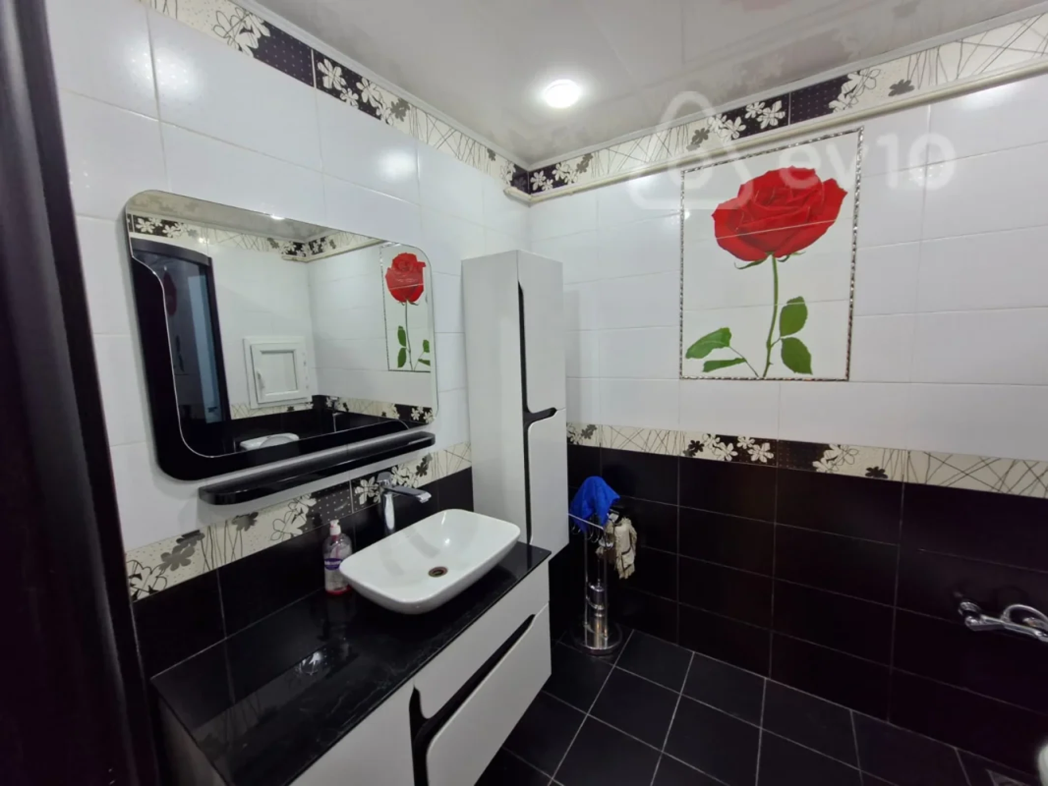 Kirayə verilir 3 otaqlı yeni tikili 100 m²