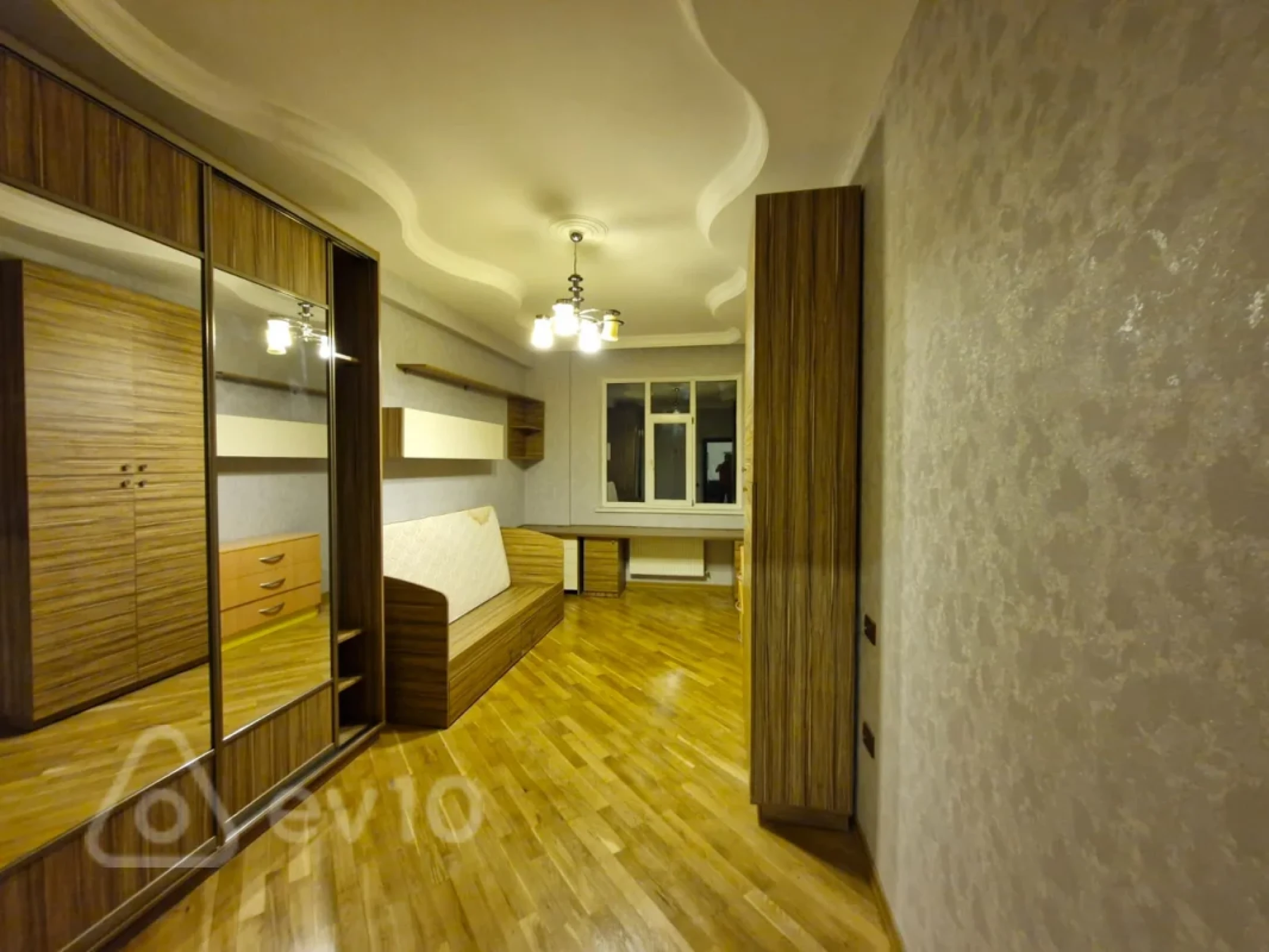 Kirayə verilir 3 otaqlı yeni tikili 100 m²