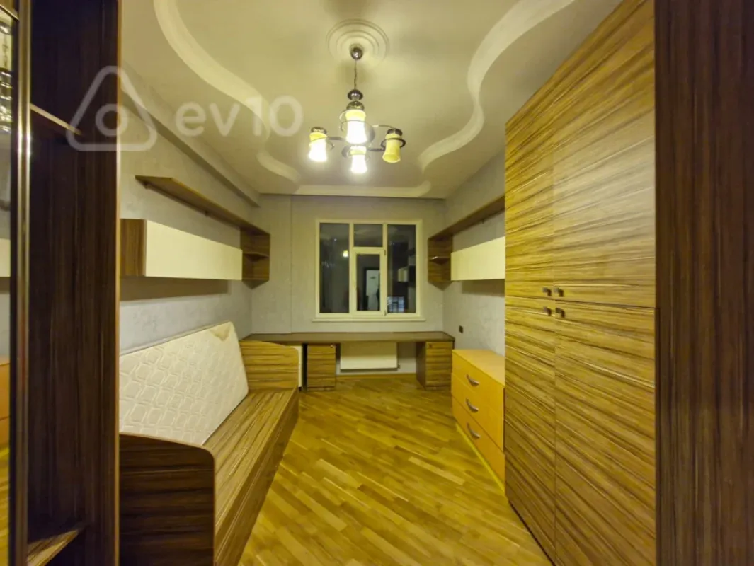 Kirayə verilir 3 otaqlı yeni tikili 100 m²