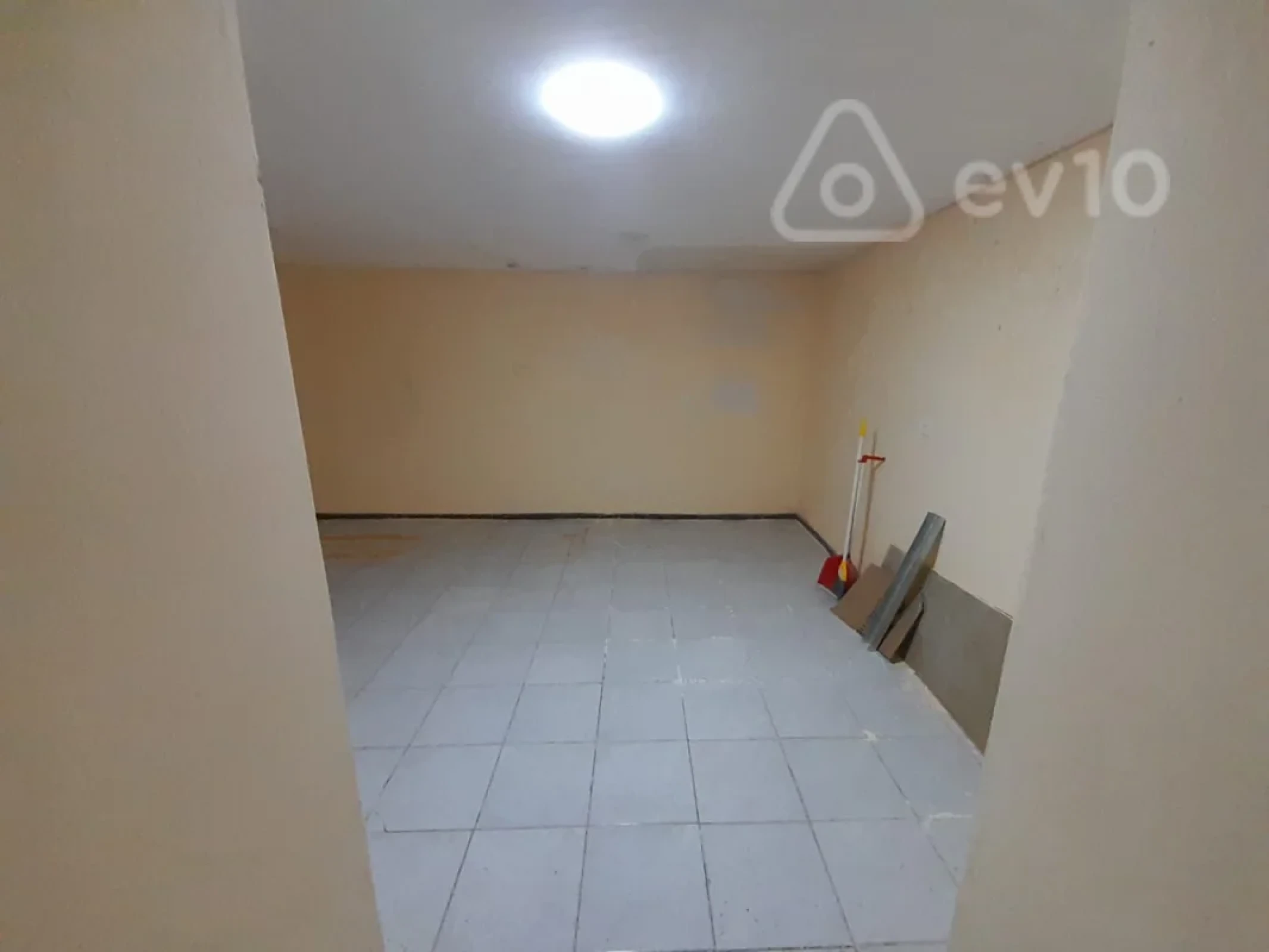 Kirayə verilir mənzil 50 m²