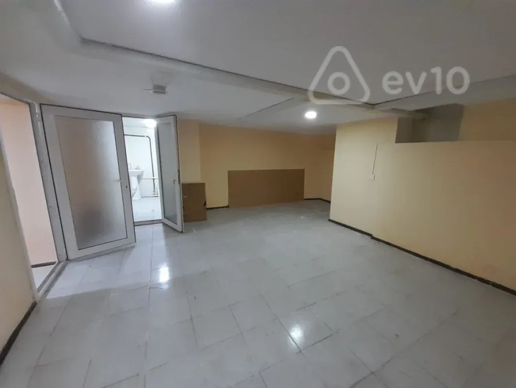 Kirayə verilir mənzil 50 m²