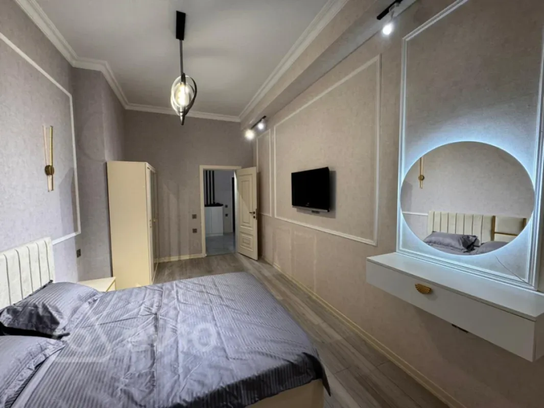 Kirayə verilir 2 otaqlı yeni tikili 75 m²