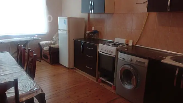 Kirayə verilir 2 otaqlı yeni tikili 73 m²