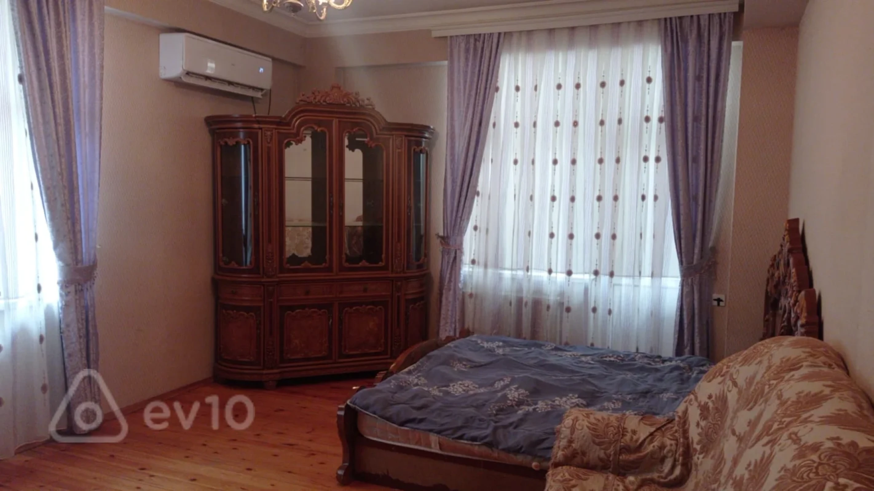 Kirayə verilir 2 otaqlı yeni tikili 73 m²