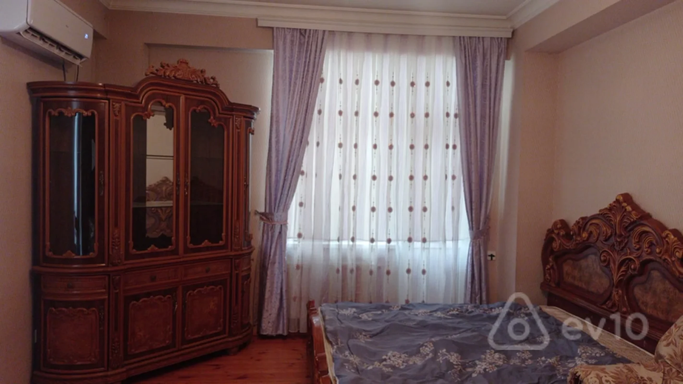 Kirayə verilir 2 otaqlı yeni tikili 73 m²