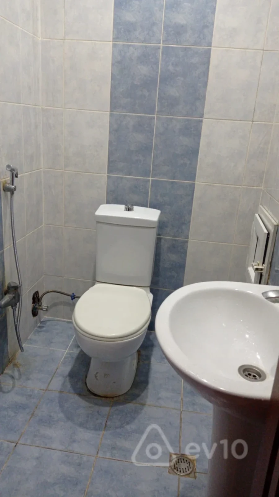 Kirayə verilir 2 otaqlı yeni tikili 73 m²