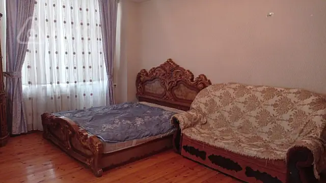 Kirayə verilir 2 otaqlı yeni tikili 73 m²