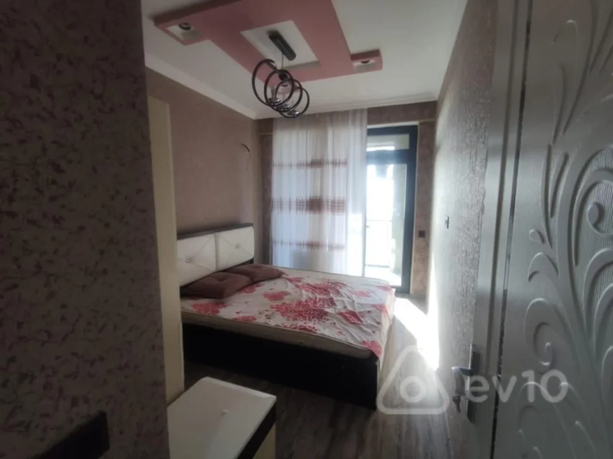 Kirayə verilir 2 otaqlı yeni tikili 62 m²