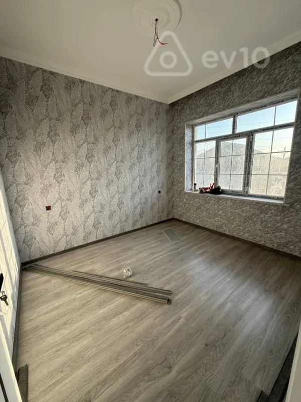 Satılır 4 otaqlı həyət evi 138 m²