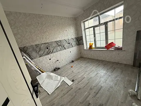 Satılır 4 otaqlı həyət evi 138 m²