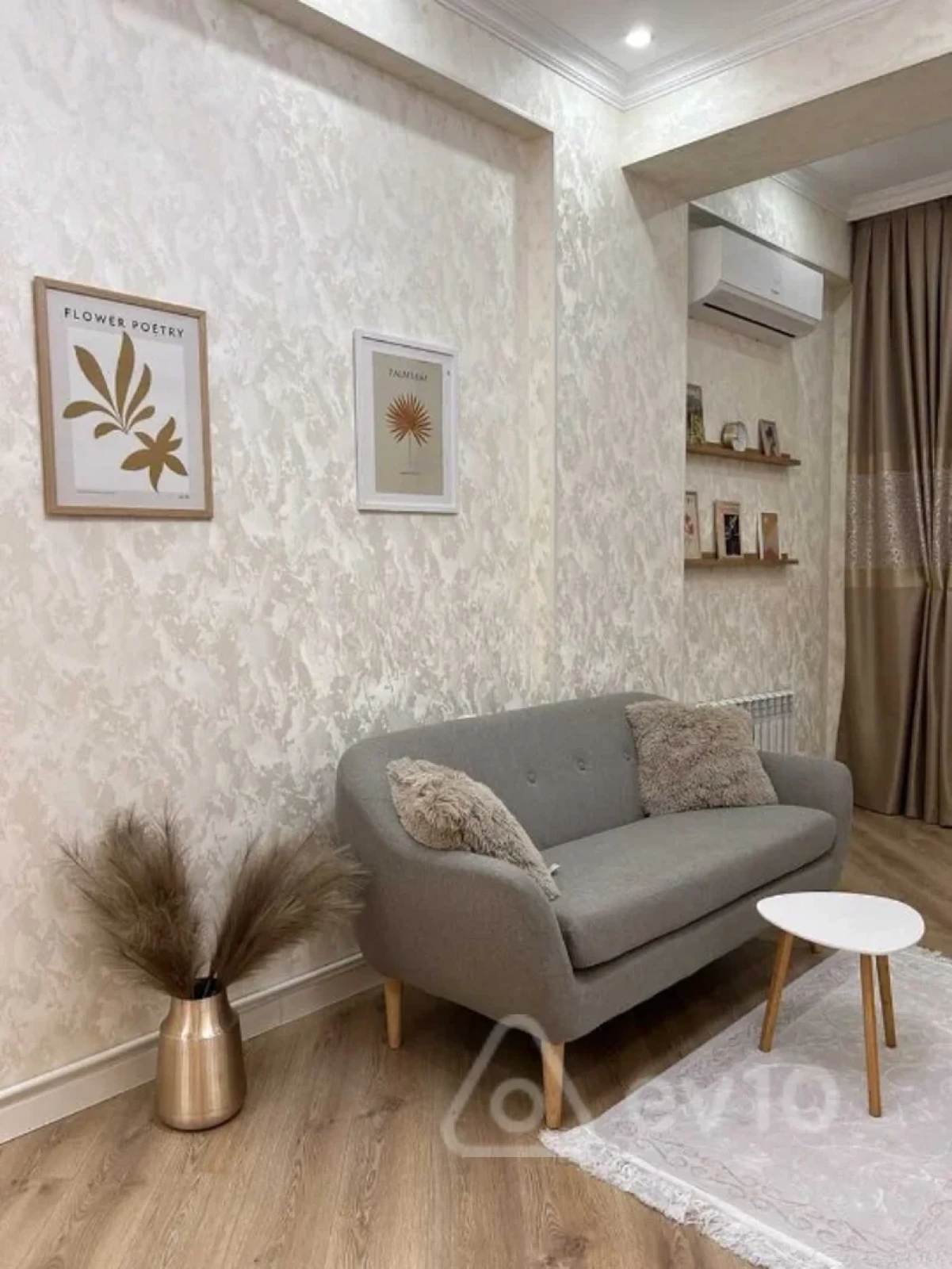 Kirayə verilir 2 otaqlı yeni tikili 54 m²