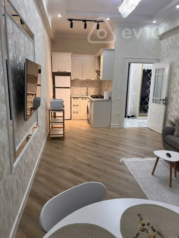 Kirayə verilir 2 otaqlı yeni tikili 54 m²