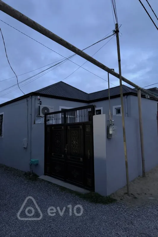 Satılır 2 otaqlı köhnə tikili 55 m²