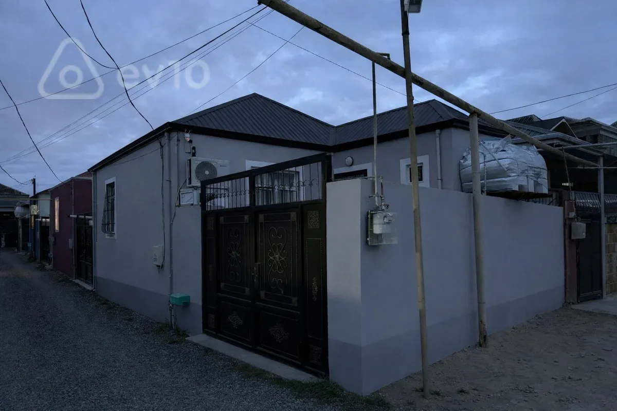 Satılır 2 otaqlı köhnə tikili 55 m²