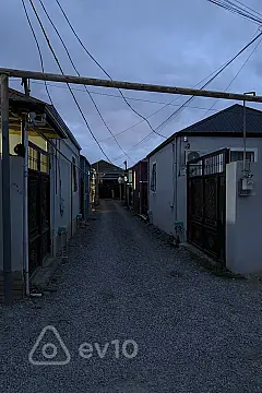 Satılır 2 otaqlı köhnə tikili 55 m²