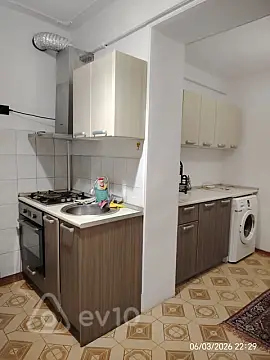 Kirayə verilir 3 otaqlı köhnə tikili 75 m²