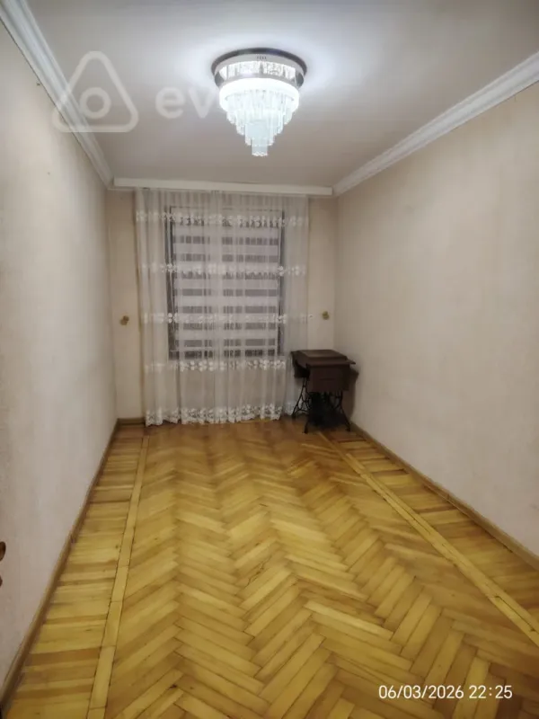 Kirayə verilir 3 otaqlı köhnə tikili 75 m²