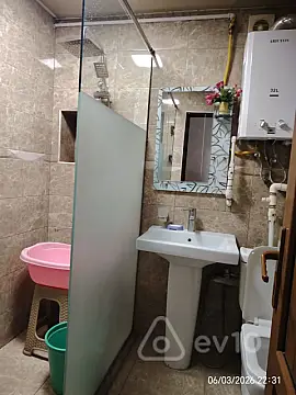 Kirayə verilir 3 otaqlı köhnə tikili 75 m²