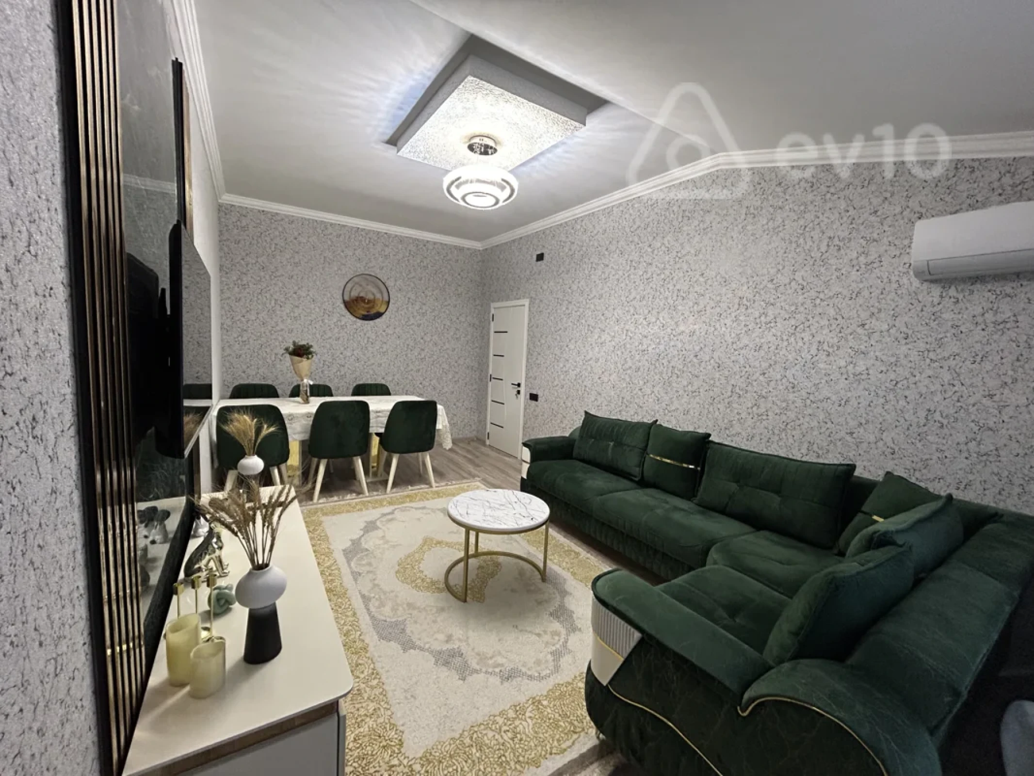 Satılır 2 otaqlı yeni tikili 98 m²