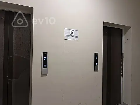 Satılır 2 otaqlı yeni tikili 98 m²