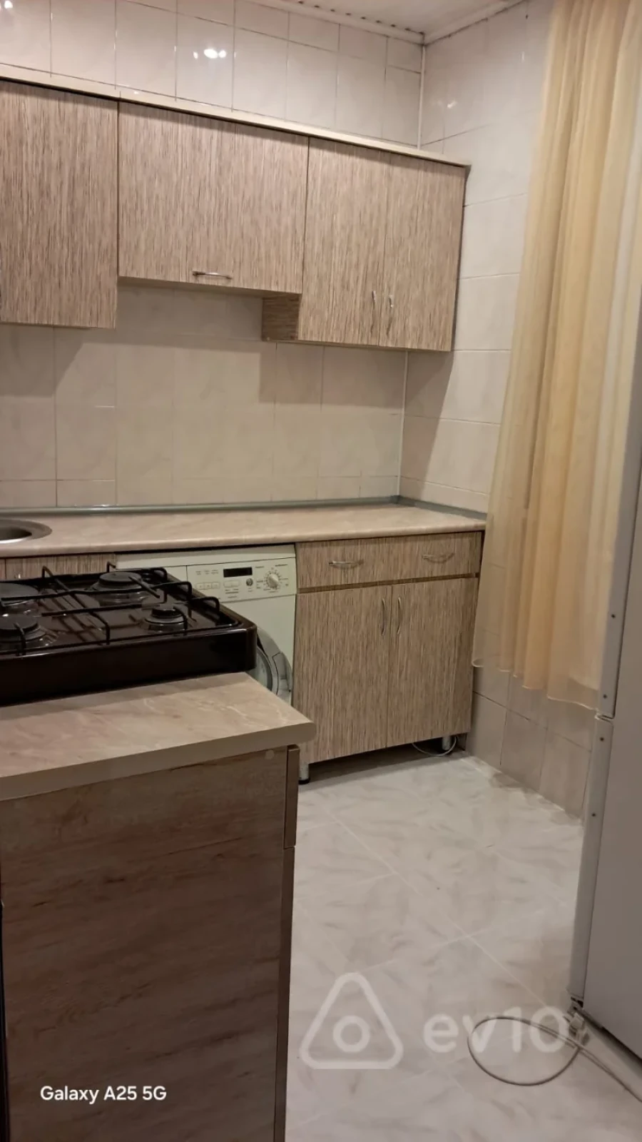 Kirayə verilir 2 otaqlı köhnə tikili 55 m²