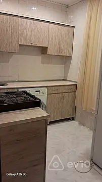 Kirayə verilir 2 otaqlı köhnə tikili 55 m²