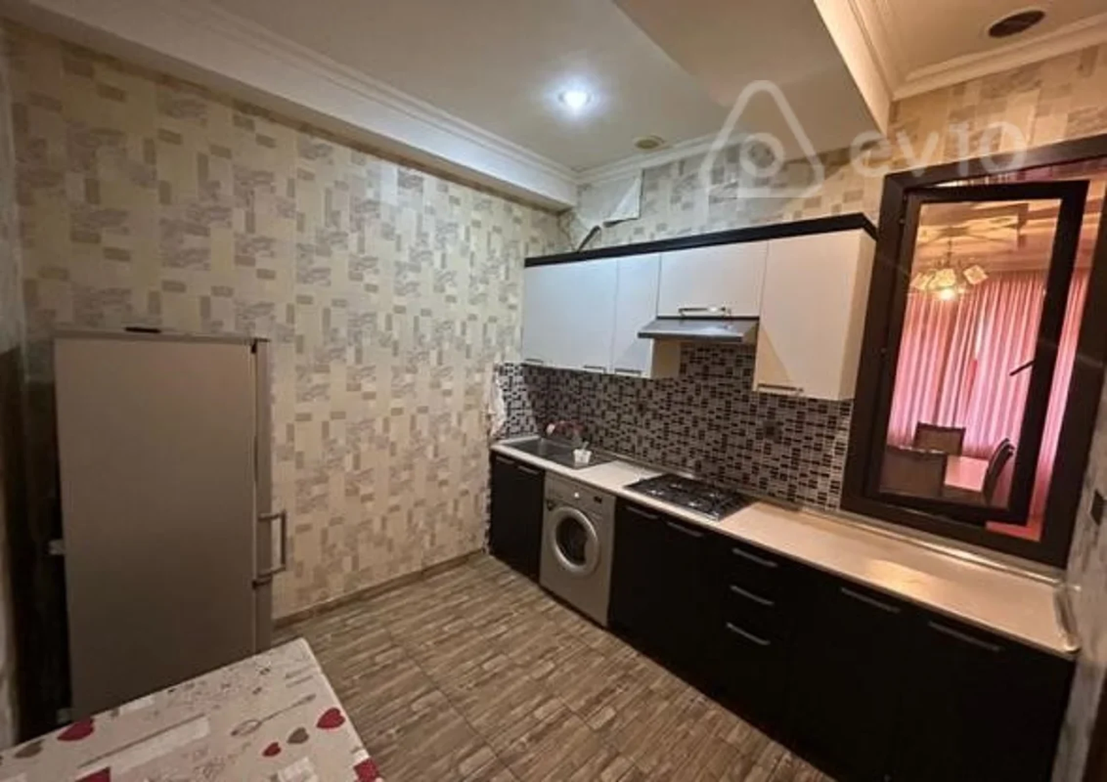 Kirayə verilir 2 otaqlı yeni tikili 63 m²