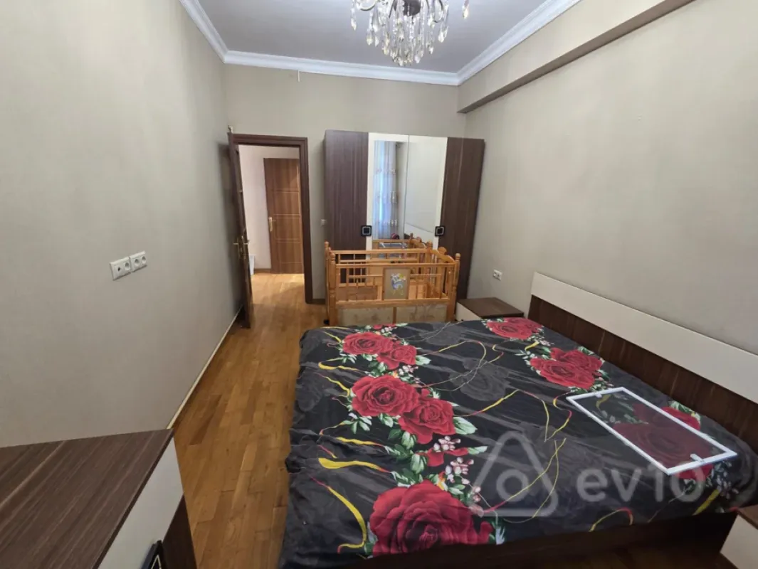 Kirayə verilir 2 otaqlı yeni tikili 60 m²