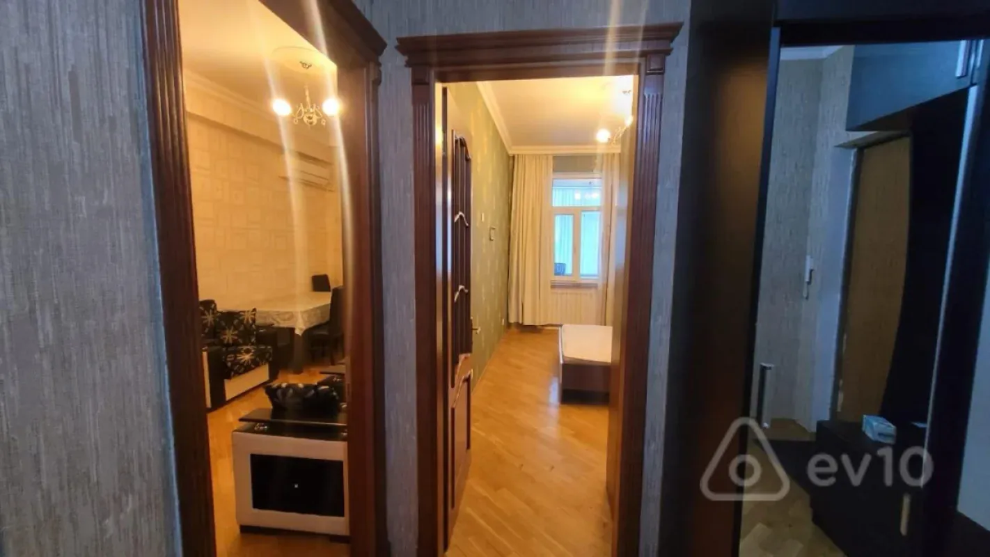 Kirayə verilir 2 otaqlı yeni tikili 55 m²