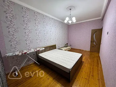 Kirayə verilir 3 otaqlı yeni tikili 130 m²