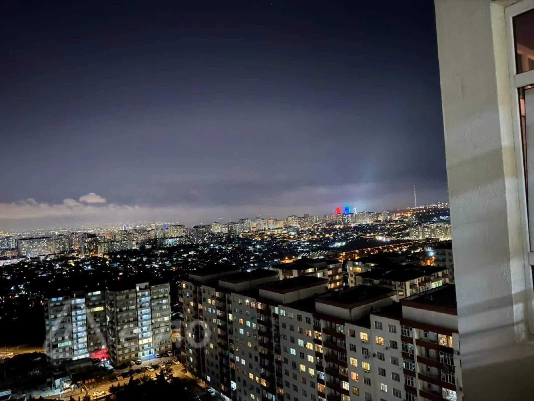 Kirayə verilir 3 otaqlı yeni tikili 130 m²