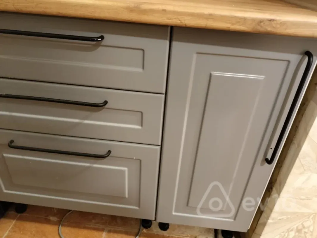 Kirayə verilir 2 otaqlı yeni tikili 96 m²