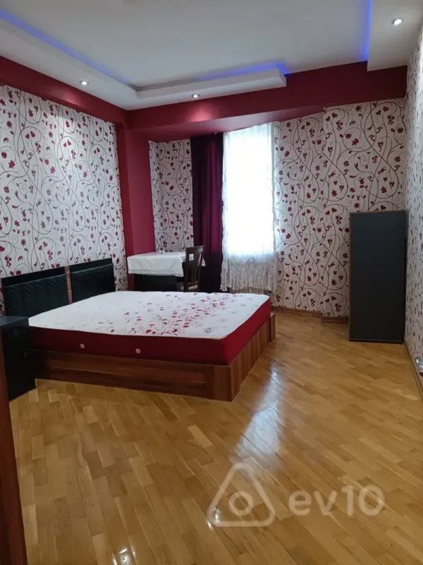 Kirayə verilir 2 otaqlı yeni tikili 96 m²