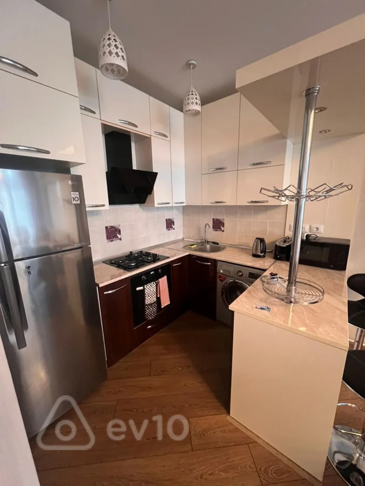 Kirayə verilir 2 otaqlı yeni tikili 87 m²