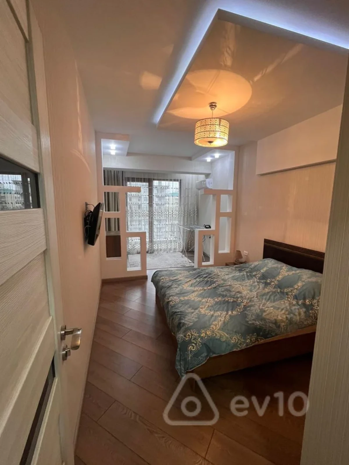 Kirayə verilir 2 otaqlı yeni tikili 87 m²