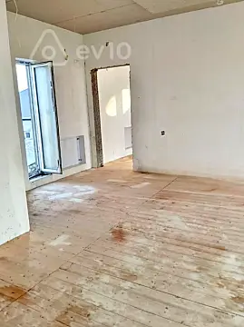 Satılır 5 otaqlı həyət evi 140 m²
