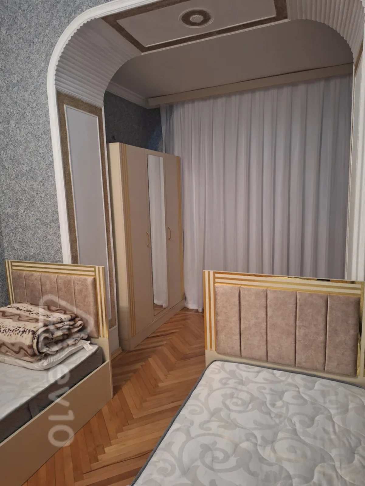 Kirayə verilir 3 otaqlı köhnə tikili 80 m²