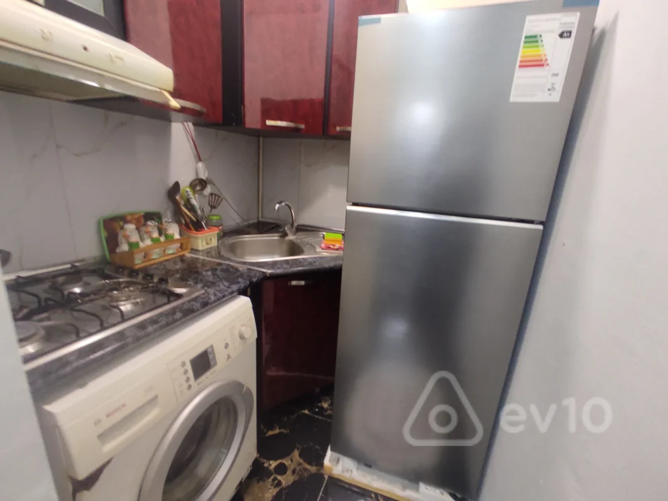 Kirayə verilir 2 otaqlı köhnə tikili 35 m²