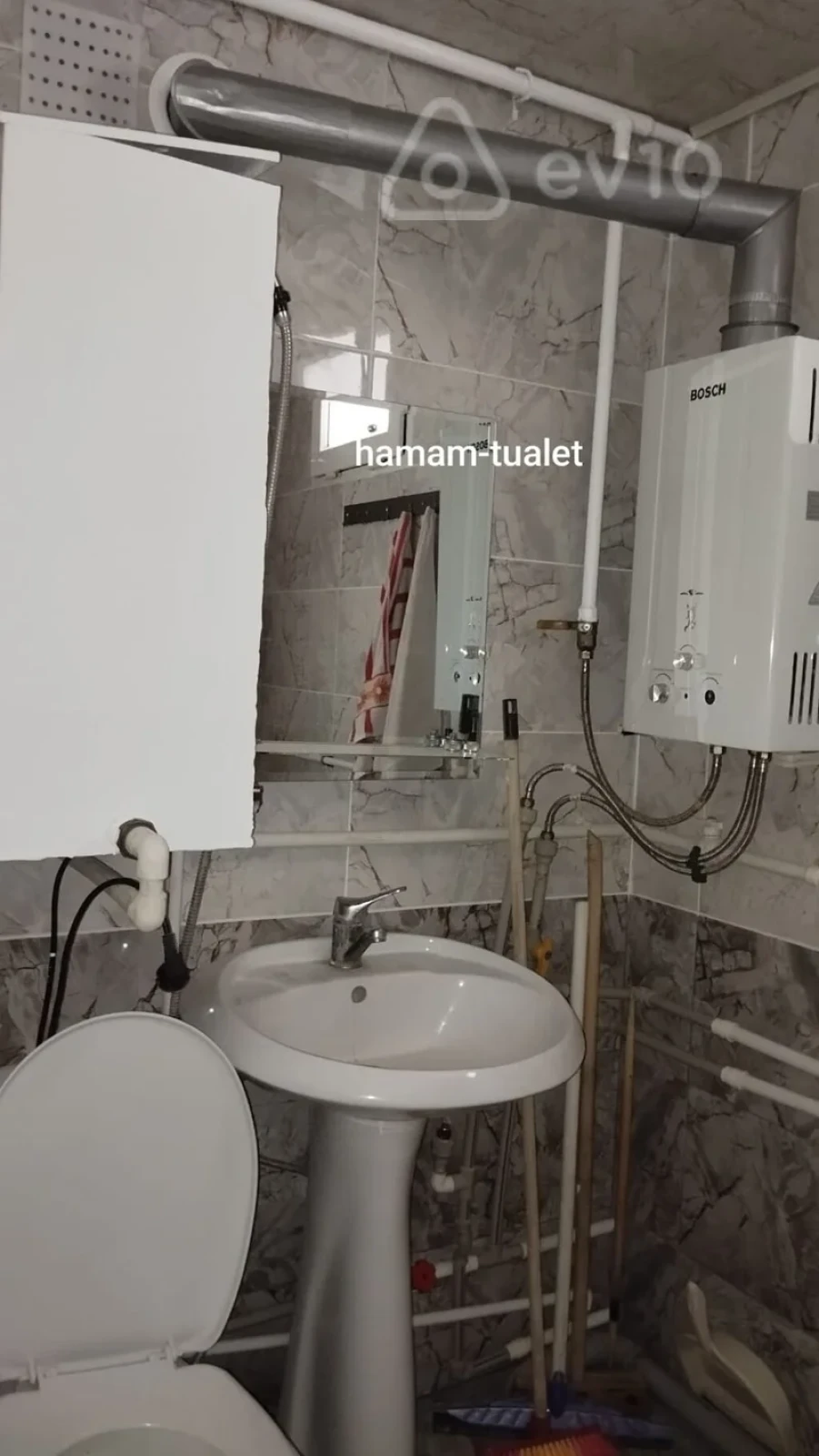 Kirayə verilir 2 otaqlı köhnə tikili 45 m²