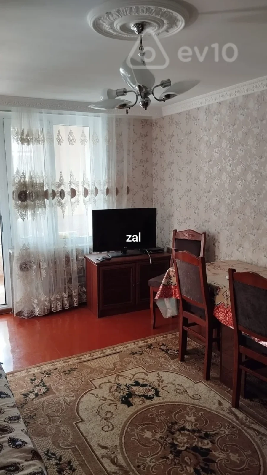 Kirayə verilir 2 otaqlı köhnə tikili 45 m²